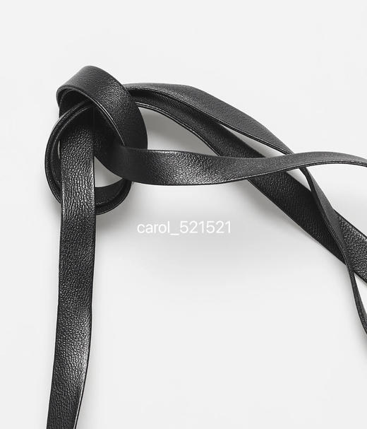 强推必收！C 项链 可甜可盐上身惊艳的小羊皮Choker 盘活简单T恤的颈饰 商品图2