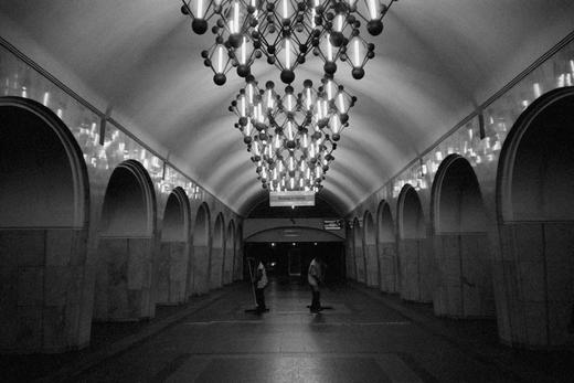 Katharina Gruzei: Mir Metro，凯瑟琳·格鲁泽：米尔地铁，摄影 商品图6