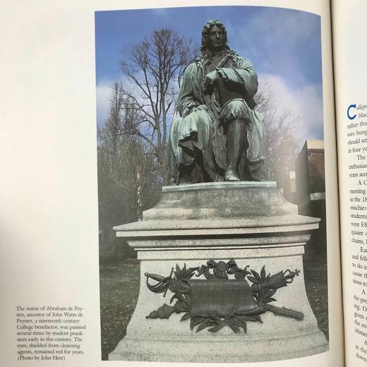 富兰克林与马歇尔学院学生生活轶事史 数百幅插图 精装16开 商品图8