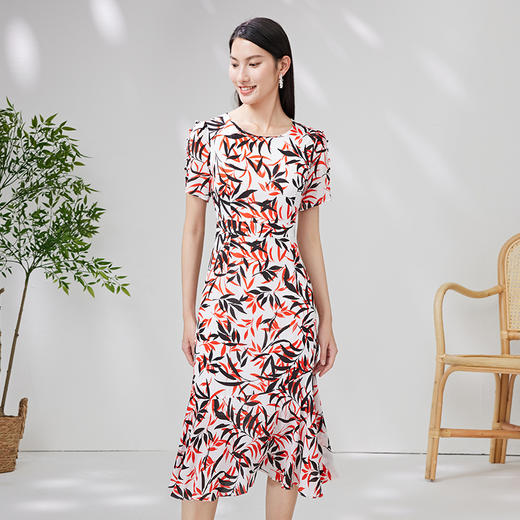 EITIE爱特爱圆领收腰显瘦度假风长裙6607303连衣裙 商品图1