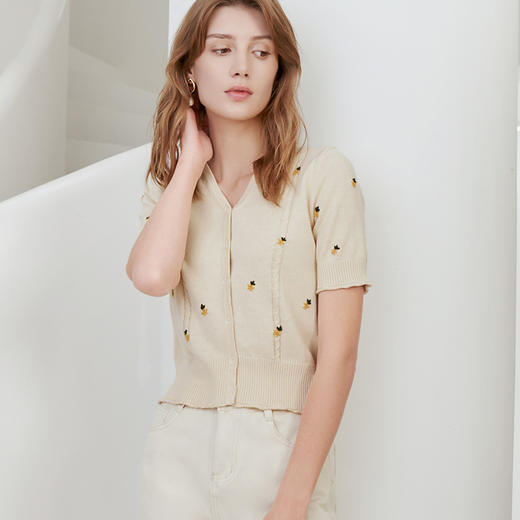 【棉麻短袖针织开衫】23年春夏新品女士V领短款针织衫时尚绣花小外套 商品图2