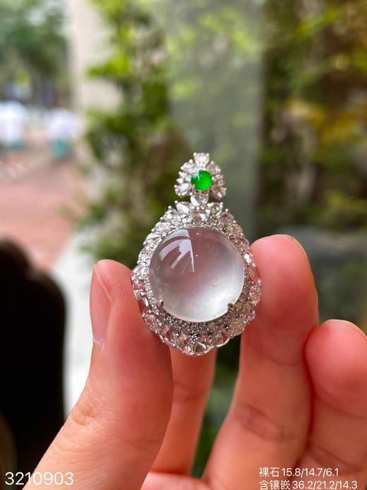 3210903，玻璃蛋面吊坠。具体价格微信咨询 商品图8