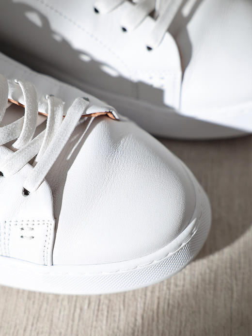 callisto白色牛皮革休闲鞋 SQSHC009C 商品图3