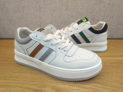 2021新款豪行春季女鞋单鞋21178351真皮潮鞋运动鞋女板鞋专柜正品 商品图3