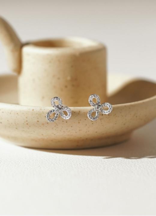 【日本GUNEFUU古那福锆石系列耳钉礼盒装】白领必备，气质加倍小神器来了！！！ 商品图3