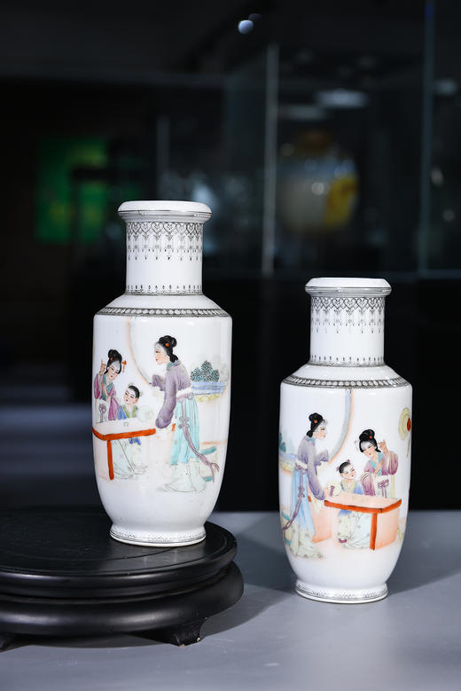 【料边人物爆竹瓶】   艺术瓷厂70年代 商品图0