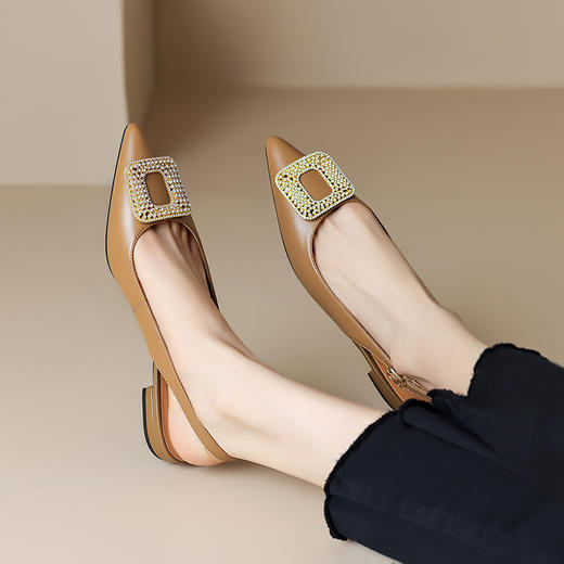 优雅法式，混种羊皮尖头金属装饰后空凉鞋YCJX-HL-1382 商品图3