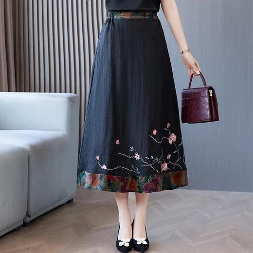 A9066半身裙2023夏季新款中式国风刺绣妈妈洋气真丝中长裙 商品图1