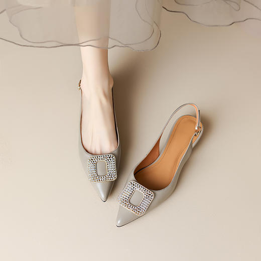 优雅法式，混种羊皮尖头金属装饰后空凉鞋YCJX-HL-1382 商品图9