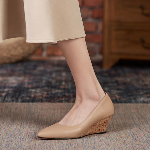 舒适时尚，坡跟尖头真皮单鞋DZM-FF503 商品图8