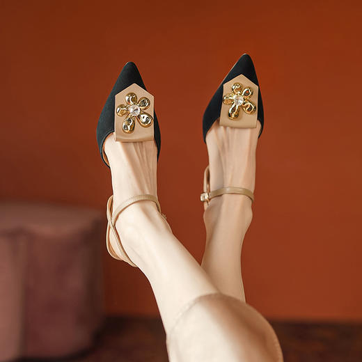 法式小香风，一字带包头凉鞋LCC-C9103 商品图3