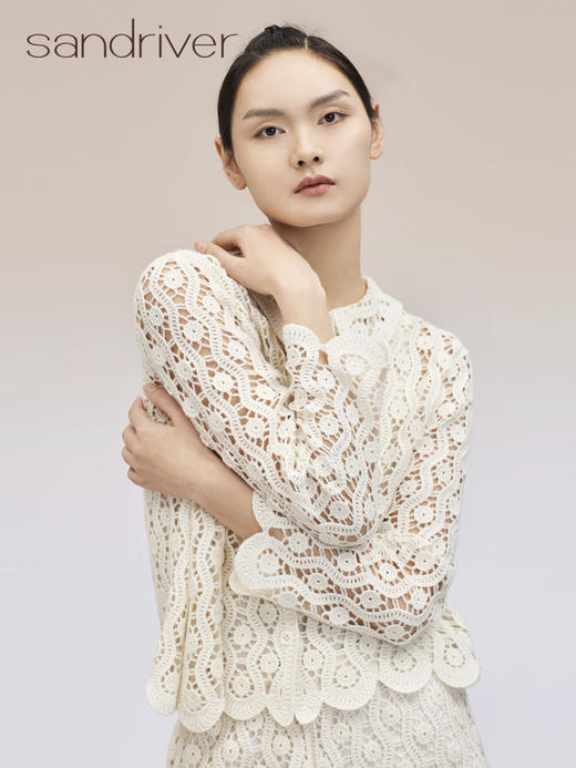 钩花衬衫领羊绒外套 SJS95W004W 商品图1