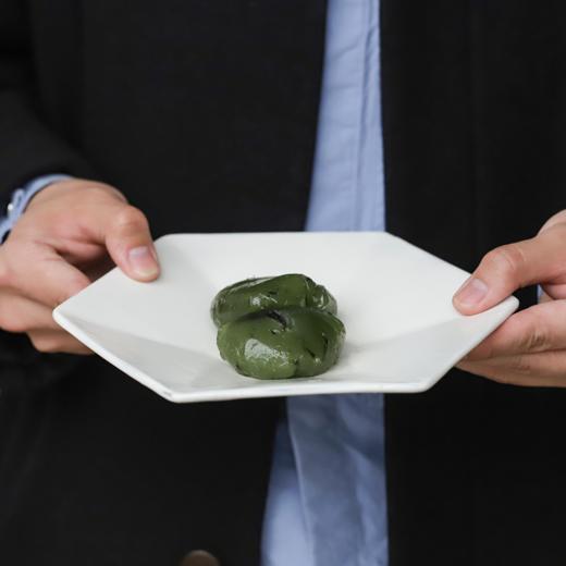 中国 钟友健 化妆土系列 马克杯手握杯餐盘豆皿 葡萄青花小蛇俏皮日用 商品图1