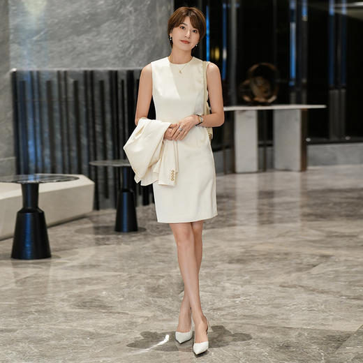 杏色西装套装女2023春装新款气质通勤外套连衣裙修身两件套 商品图2