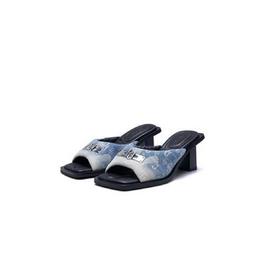 方头面包穆勒鞋