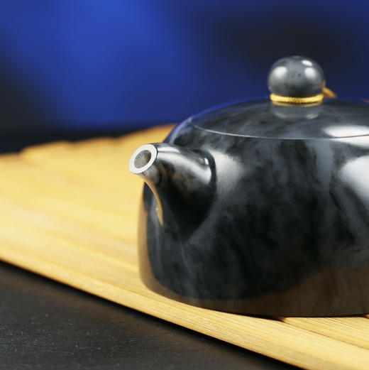 和田玉（青花）玉壶--贵妃壶（宋鸣放6633）152.36G 商品图6