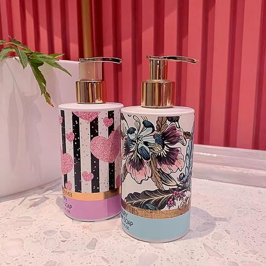 【中欧班列精选】德国薇妮芮香氛液态皂（山野烂漫） 原装进口香氛清洁保湿液态皂（爱的泡泡）留香补水沐浴露 250ml/瓶 商品图2