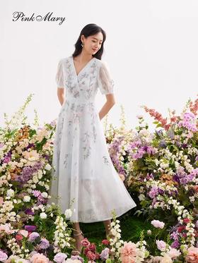 粉红玛琍连衣裙