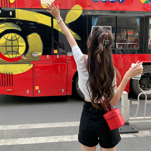 <曾小咸推荐>美式学院风小众设计感别致印花上衣  日常99.99 立降40 元 今天秒杀价59.99！！ 商品图4