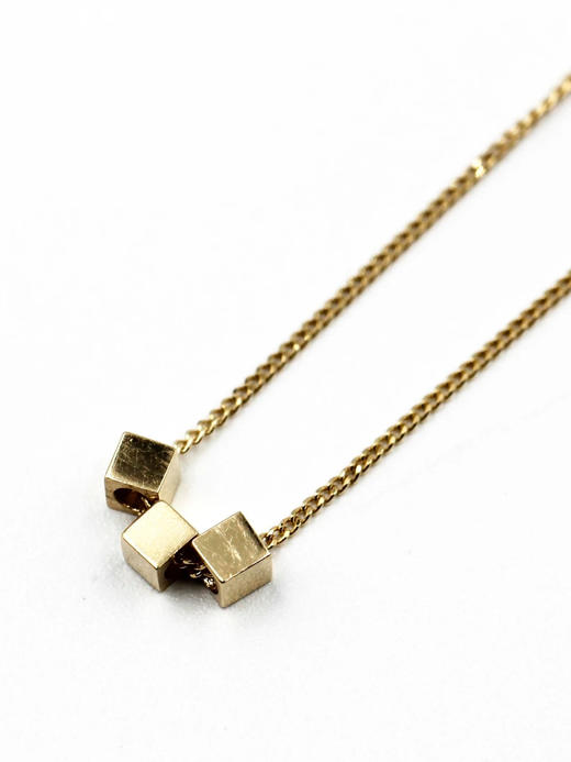 AWU｜NN-009 3Cubes necklace 三颗磨砂方盒项链 [项链 14K金] 商品图3