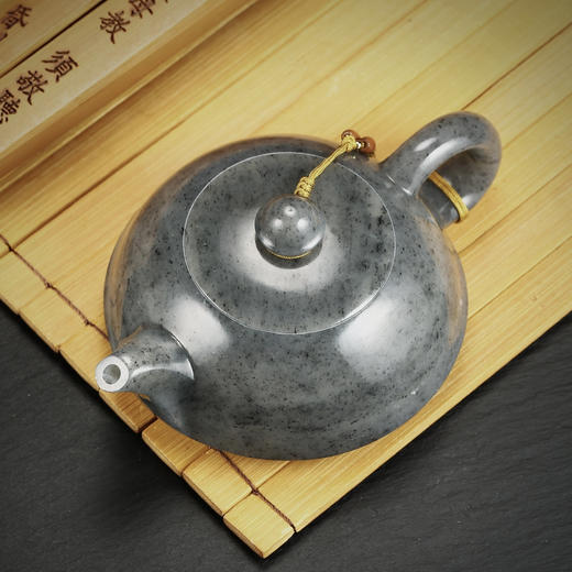 和田玉（青花）玉壶--飞碟壶（宋鸣放6651）179.01g 商品图6