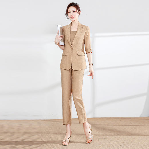 春夏新款，职业女装小脚裤+吊带衫+西装外套女装三件套QYM-YM-A2232-Y 商品图0