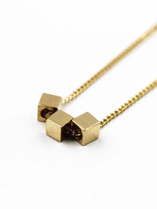 AWU｜NN-009 3Cubes necklace 三颗磨砂方盒项链 [项链 14K金] 商品图1