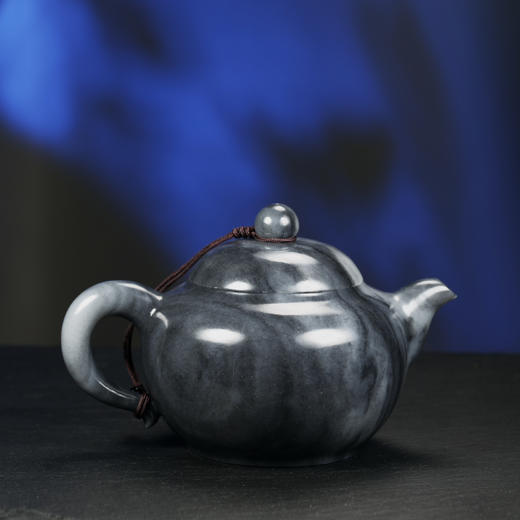 和田玉（青花）玉壶--圆榕壶（宋鸣放）373.43G 商品图1