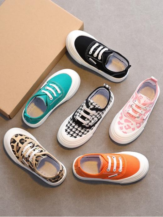 【岁愿儿童糖果色帆布鞋】春秋必备的鞋子，‎每年都不会过时的帆布鞋，‭百搭又耐看！⁣品质保证！⁩ 商品图1