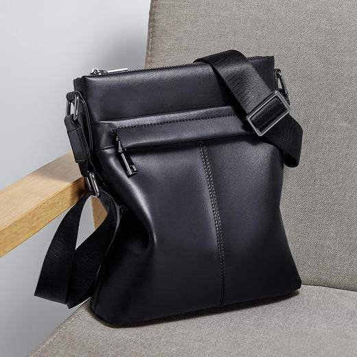 Safiya/索菲娅2023新款二层牛皮商务男款单肩包大容量斜挎包男包SF8135002Y 商品图0