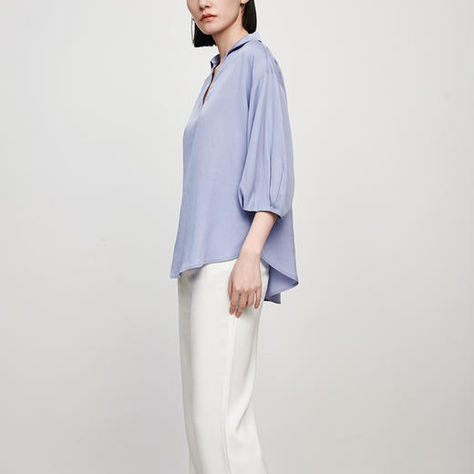 IN AND ON夏季新款莱赛尔凉感小翻领宽松气质休闲纯色衬衫女 商品图6