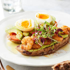 黑虎虾牛油果开放三明治 Tiger Prawn Acocado Open Sandwich