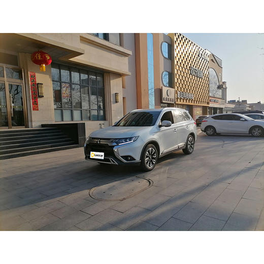 三菱 欧蓝德 2.4L 四驱致享版 5座 国V【长租-北京】 商品图2