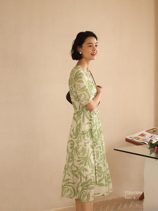 HeyDress绿色印花连衣裙女夏季宽松收腰系带肌理感气质度假风裙子 商品图2