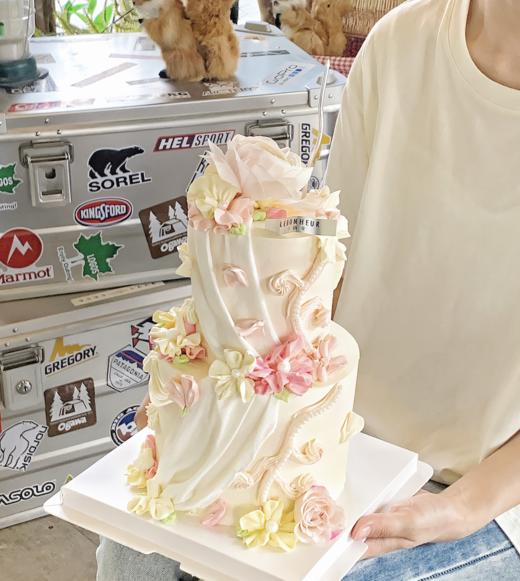 春日繁花 · 奶油霜蛋糕（花为季节性变化不确保同款介意勿拍） 商品图0