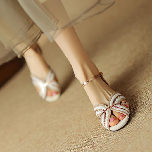 精致百搭，小女人优雅凉鞋DP-9170 商品图6