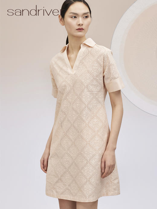 翻领短袖刺绣纯棉连衣裙 SJS95W003W 商品图3