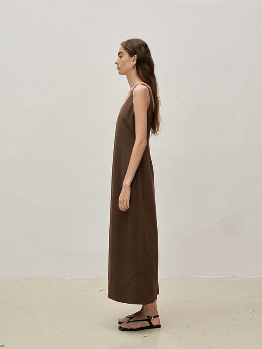 Viktoria Chan | SS23103 Tine U neck dress [ U领无袖连衣裙 棕 ] 商品图11