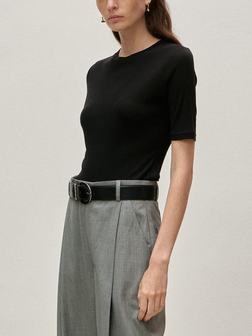 Viktoria Chan | SS23112 Melanie basic Tshirt [短袖上衣 黑 / 白 ] 商品图7