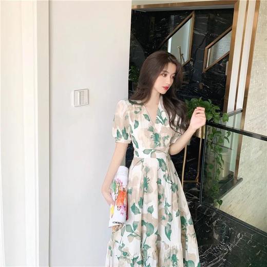 法式赫本风碎花连衣裙女夏2023新款可盐可甜收腰甜美气质茶歇长裙 商品图2