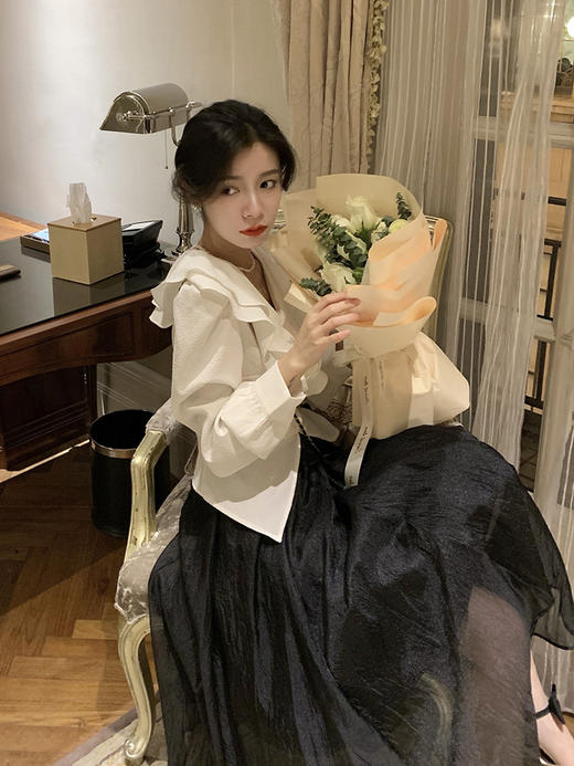 【春季网红爆款】仙女珠光流仙裙  流光溢彩顺滑亲肤 抗皱耐磨 显高显瘦 优雅文艺 商品图3