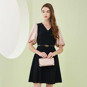 NF8X9斯尔丽瑟俪2023春夏新品撞色简洁大气通勤款下摆荷叶边连衣裙