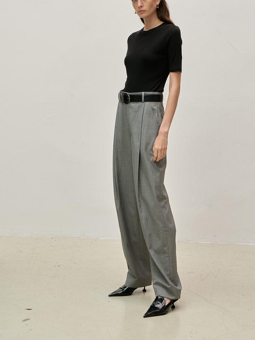 Viktoria Chan | SS23112 Melanie basic Tshirt [短袖上衣 黑 / 白 ] 商品图6