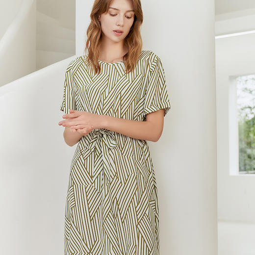 【100%桑蚕丝连衣裙】23年春夏新品女士中长款真丝连衣裙时尚条纹系带裙子 商品图2