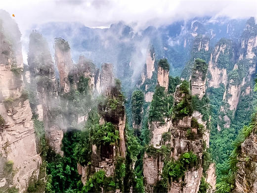 五一4日【湘西张家界】户外深度游-张家界天门山-芙蓉镇-凤凰古城-边城茶峒古镇-矮寨大桥-坐龙峡 商品图3