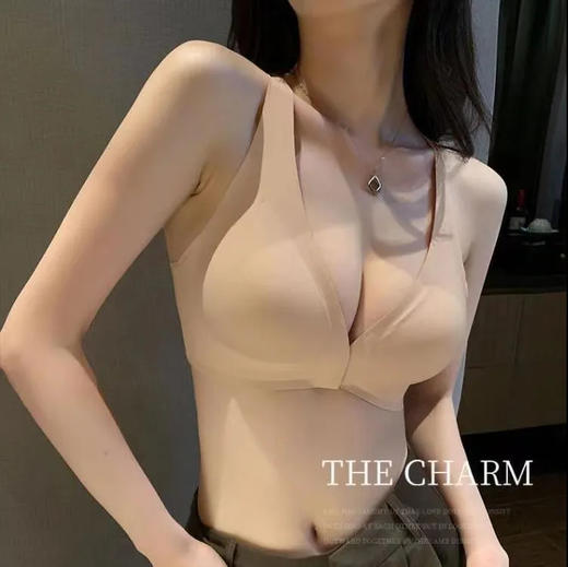 【波感前扣美背内衣】 轻松易调节排扣 高弹不勒   立体杯空气质感Bra 无痕肩带 顺滑细腻亲肤 吊带深V美背修饰脖颈线条美炸了 商品图6