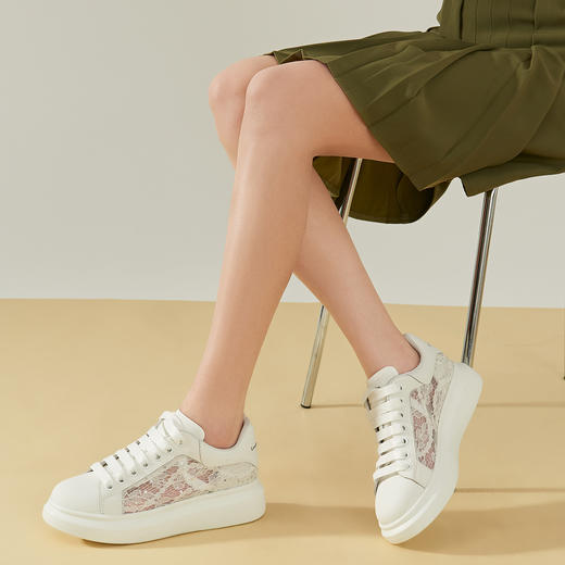 【一件279】Safiya/索菲娅 2023春夏蕾丝网面透气增高厚底休闲板鞋 SF31112556 商品图0