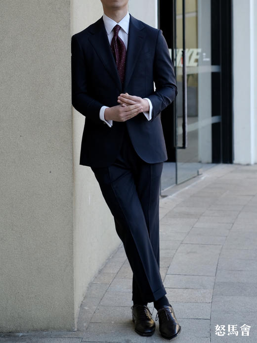 杰尼亚  Cloth Ermenegildo Zegna Traveller 藏青色全麻衬套装 商品图1