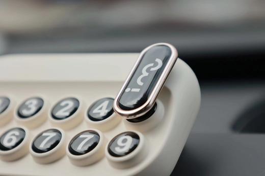 王炸来了！！【幻响车载香薰停车牌】原创多功能香薰停车牌临时停车牌+车载香薰车主福音来啦#有车一族必备，临时停车方便联系，颜值爆表 这个颜值拿到手真的是美哭了 商品图1