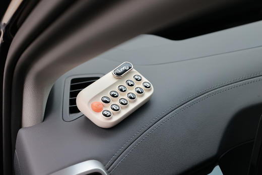 王炸来了！！【幻响车载香薰停车牌】原创多功能香薰停车牌临时停车牌+车载香薰车主福音来啦#有车一族必备，临时停车方便联系，颜值爆表 这个颜值拿到手真的是美哭了 商品图10